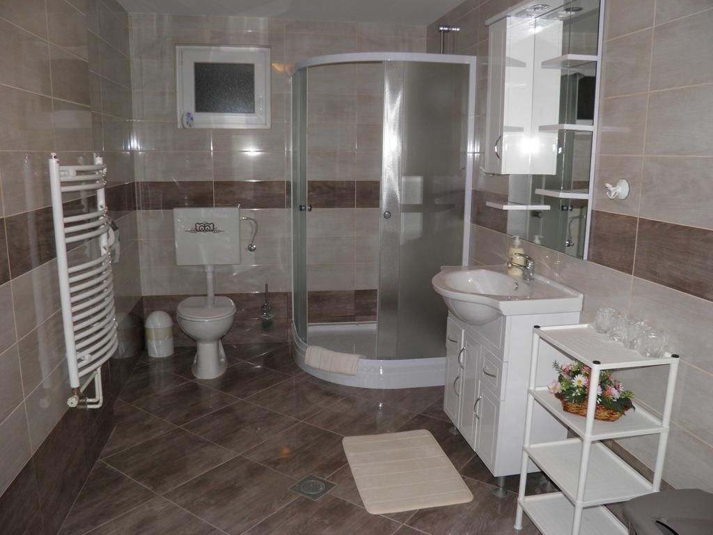 Apartman Marko Ogulin Exteriér fotografie