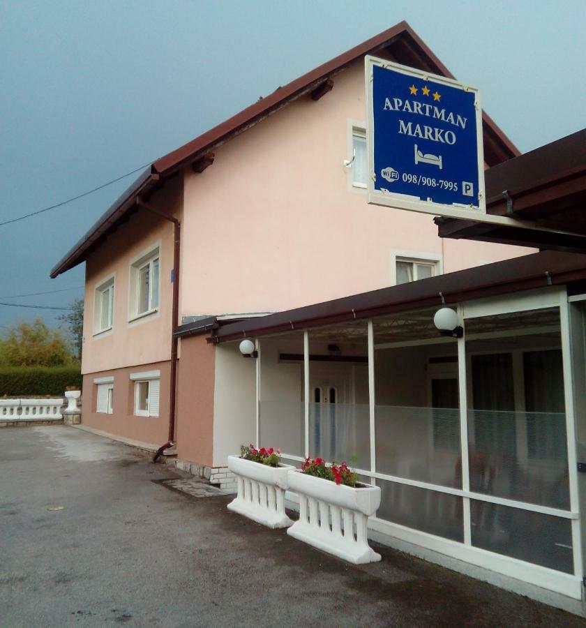 Apartman Marko Ogulin Exteriér fotografie